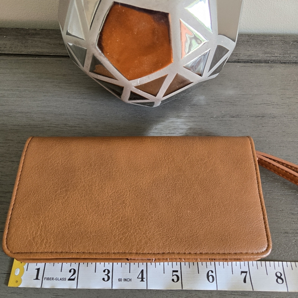 Universal Thread Wallet - Picture 6 of 7
